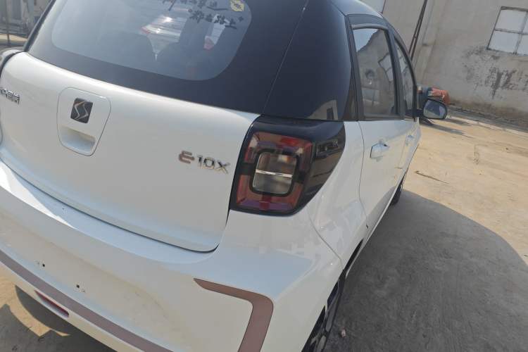 Used SOL E10X 2022 Flower Fairy Style Baby's Breath Right Rear Taillight