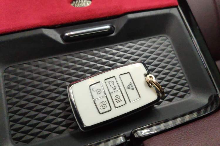 Used Land Rover Range Rover Evoque 2021 Range Rover L 249 PS R-Dynamic SE Luxury Edition