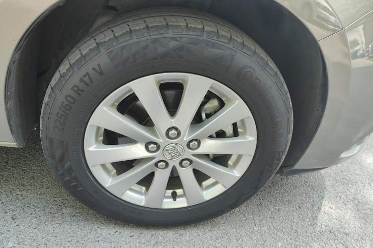 Used Buick GL8 2018 28T Luxury Model China VI Standard Right Front Wheel Hub