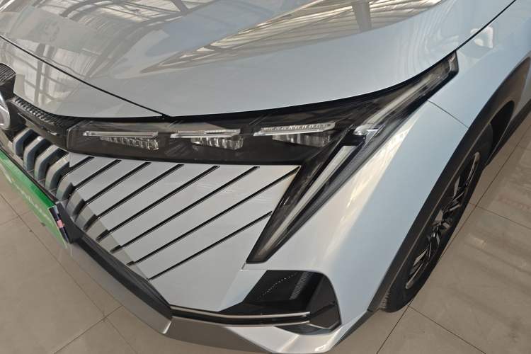 Used GAC Trumpchi EMKOO 2022 1.5T Supernova Pro Edition Left Front Headlight