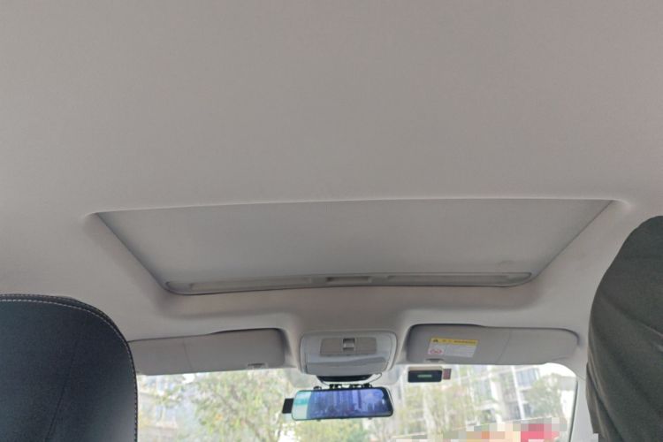 Used Roewe i5 2020 1.5L Automatic 4G Connect Luxury Flagship Edition Headliner