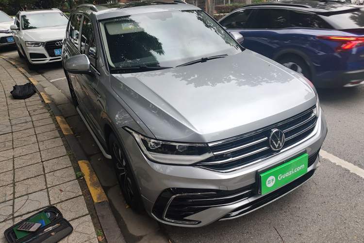 Used Volkswagen Tiguan L 2022 330TSI Automatic Two-Wheel Drive R-Line Enhanced Edition