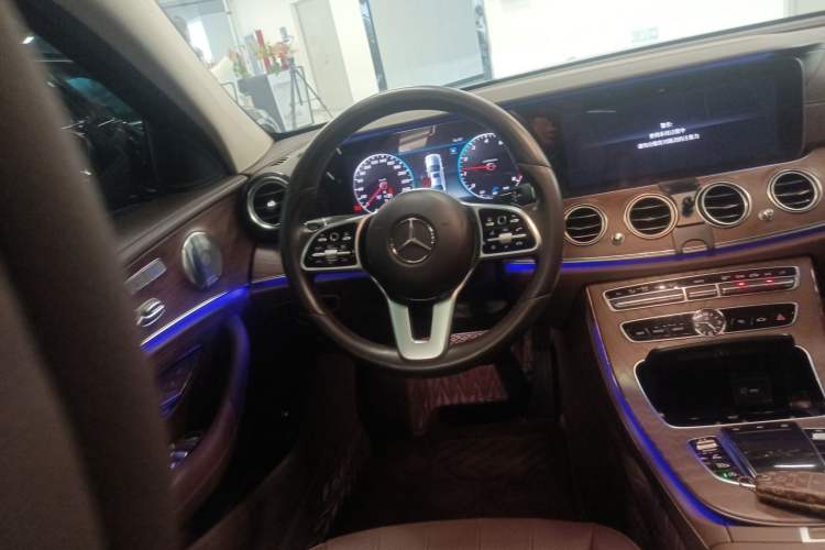 Used Mercedes-Benz E-Class 2020 E 300 L Luxury Model Steering Wheel