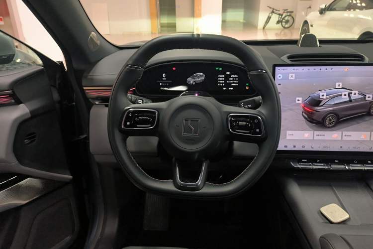 Used Zeekr 7X 2025 75 kWh Rear-Wheel Drive Intelligent Driving Version
