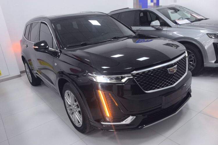 Used Cadillac XT6 2022 2.0T 7-Seater Four-Wheel Drive Luxury Version Front Right 45 Deg