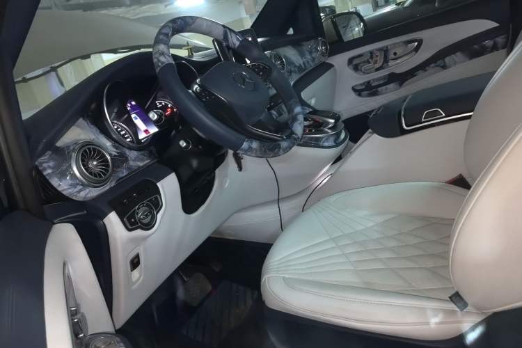 Used Mercedes-Benz V-Class 2018 V 260 Avantgarde Edition China V
