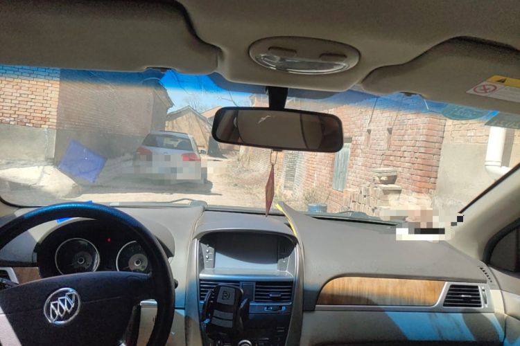 Used Buick Excelle 2013 1.5L Automatic Classic Model
