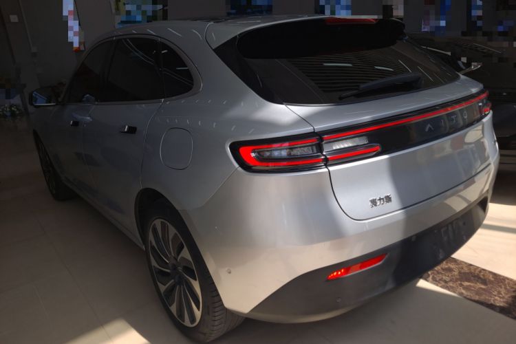 Used Hima AITO M5 2022 Extended-Range Four-Wheel Drive Performance Version
