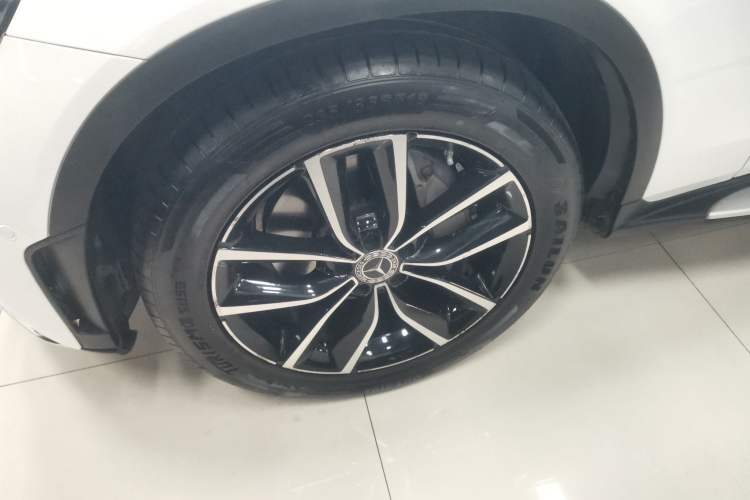 Used Mercedes-Benz GLC 2020 Facelift GLC 300 L 4MATIC Dynamic Edition
