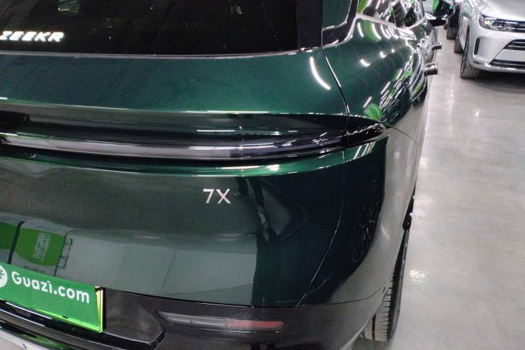 Used Zeekr 7X 2025 100kWh Long-Range All-Wheel Drive Intelligent Driving Version