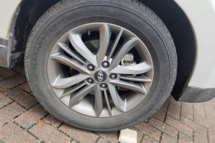 Used Hyundai ix35 2015 2.0L Automatic 2WD Smart Version China V Standard Right Front Wheel Hub