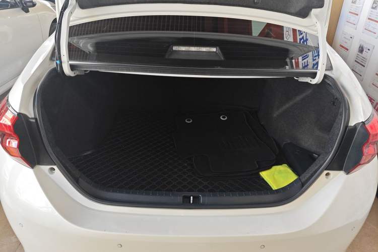 Used Toyota Levin 2017 Revised 185T CVT Elite Edition China V Standard Trunk