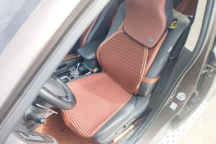 Used Mitsubishi Outlander 2018 2.4L 4x4 Elite Edition 5 Seats Left Front Seat