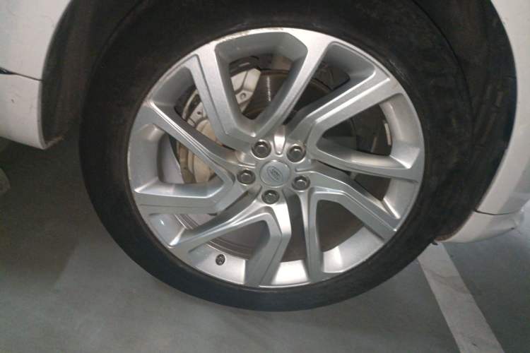 Used Land Rover Range Sport 2019 3.0 SC V6 HSE DYNAMIC Right Front Wheel Hub