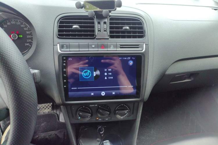 Used Volkswagen Polo 2018 1.5L Automatic Advanced Driving Model Audio And AC Panel