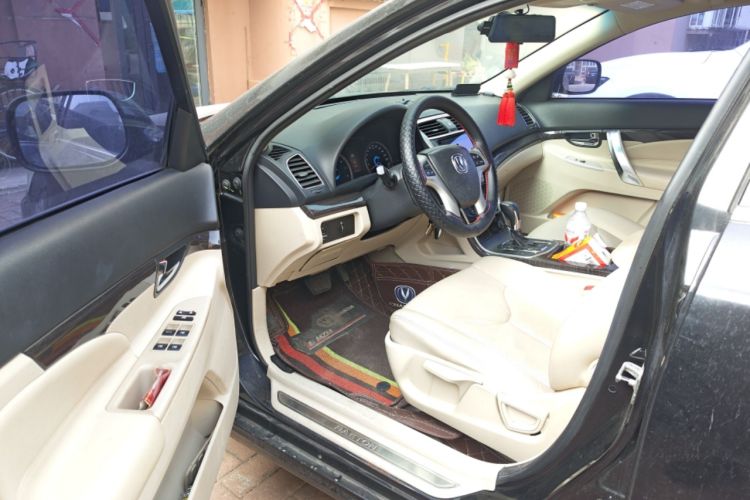 Used CHANGAN Raeton 2013 1.8T Automatic Elite Model China V Standard Driver Seat