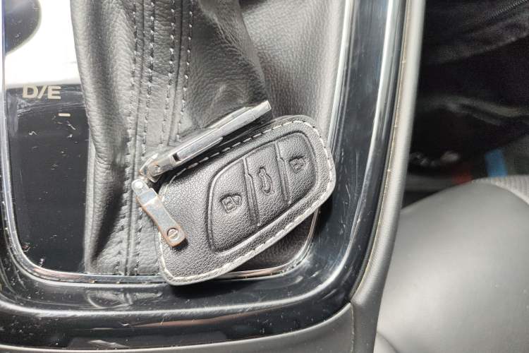 Used Roewe i5 2020 1.5L Automatic 4G Connect Luxury Flagship Edition