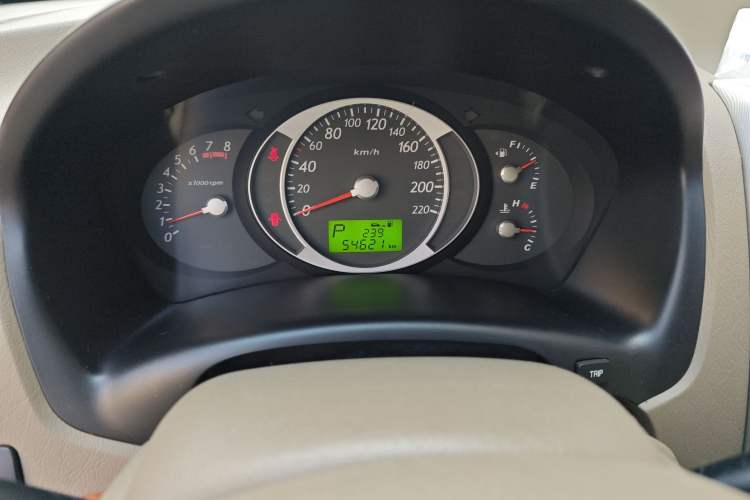 Used Hyundai Tucson 2009 2.0L Automatic Two-Wheel Drive with Sunroof
