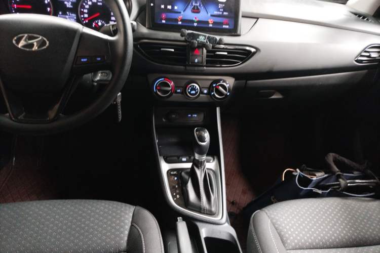 Used Hyundai Celesta 2020 1.6L Automatic GL Enjoyable Edition