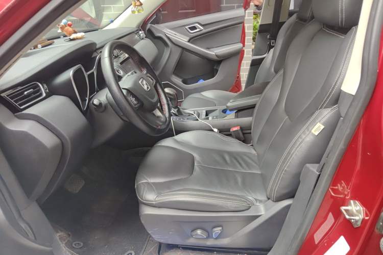 Used JMC Yusheng S330 2016 1.5L GTDi Automatic Two-Wheel Drive Flagship Edition Left Front Seat