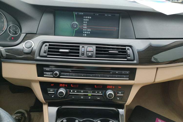 Used BMW 5 Series GT 2011 535i xDrive Luxury Edition