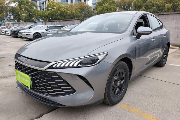 Used BYD Qin PLUS 2025 DM-i Smart Drive 55KM Leading Model