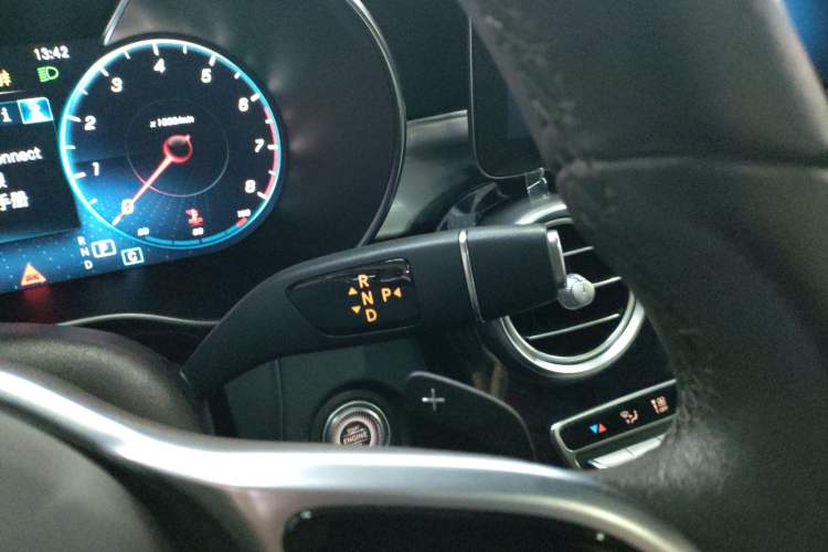 Used Mercedes-Benz GLC 2020 Facelifted GLC 260 L 4MATIC Dynamic Edition
