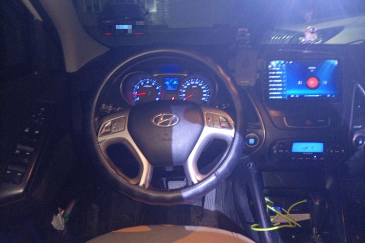 Used Hyundai ix35 2013 2.0L Automatic Two-Wheel Drive Smart GLS China IV Standard
