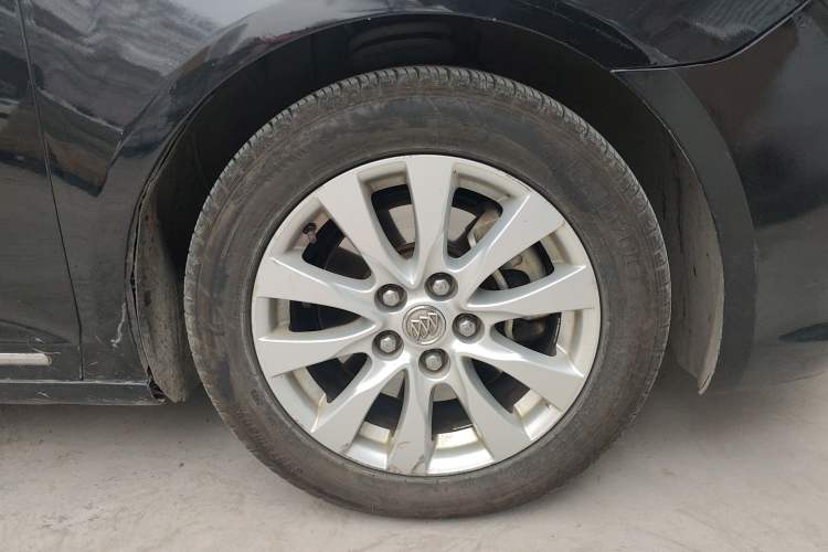 Used Buick LaCrosse 2013 2.4L SIDI Leading Comfort Version