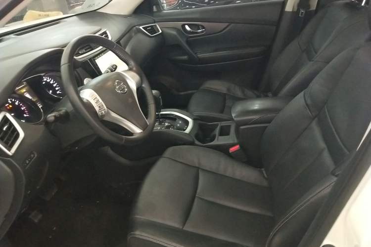 Used Nissan X-Trail 2014 2.0L CVT Comfort Edition 2WD
