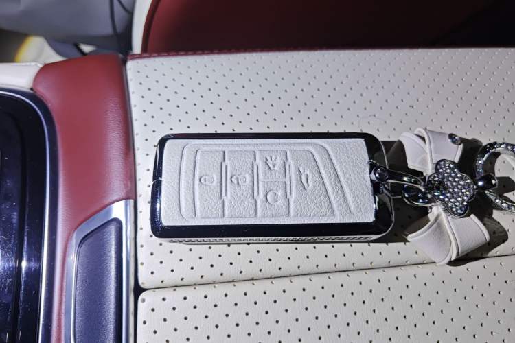 Used GAC Trumpchi M8 2023 Lingxiu Series 390T Luxury Edition Vehicle Key