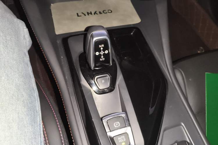 Used Lynk & Co 02 2022 1.5T DCT Shine Pro Gear Lever
