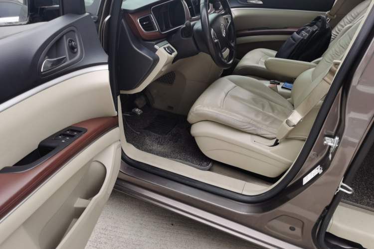 Used Buick GL8 2017 25S Luxury Version China V Standard