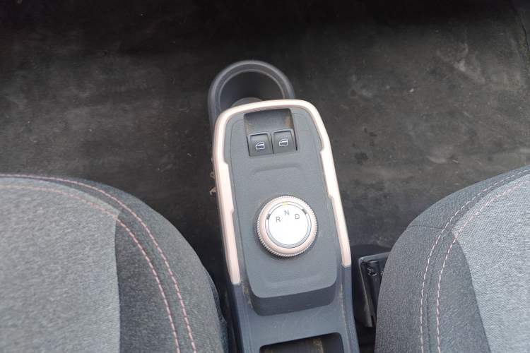 Used Chery QQ Ice Cream 2022 170km Sundae Phosphate Lithium-Ion
