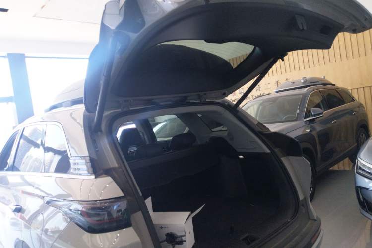 Used BYD Sealion 07 DM-i 2025 150 Flagship+ Edition Trunk