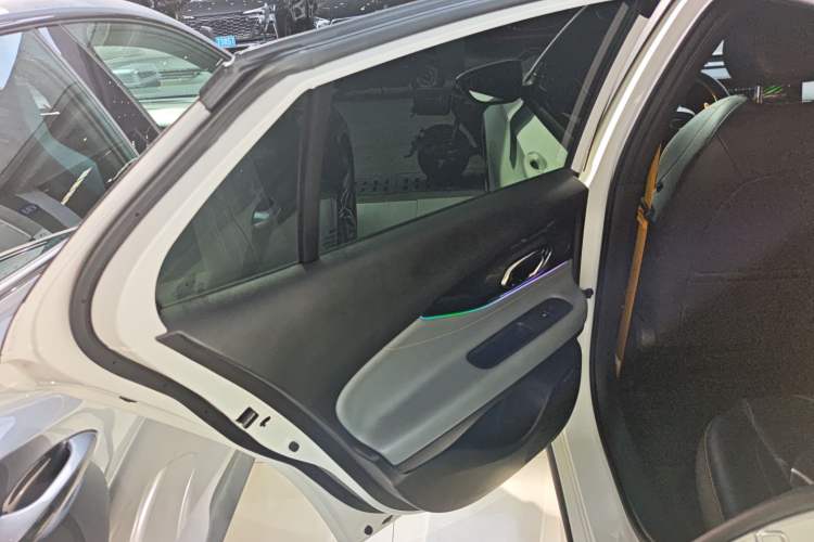 Used GAC Trumpchi EMPOW 2023 270T DCT J16 Version