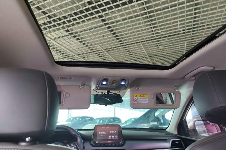 Used Kia Sportage R 2018 2.0L Automatic Smart Luxury Version China V Standard