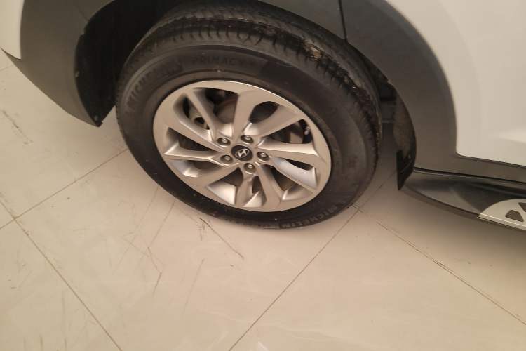 Used Hyundai Tucson 2015 1.6T Dual-Clutch Two-Wheel-Drive Smart Model
