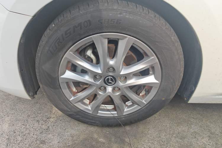 Used Mazda 3 Axela 2017 Sedan 1.5L Automatic Luxury Model Emission Standard China V Left Front Wheel Hub