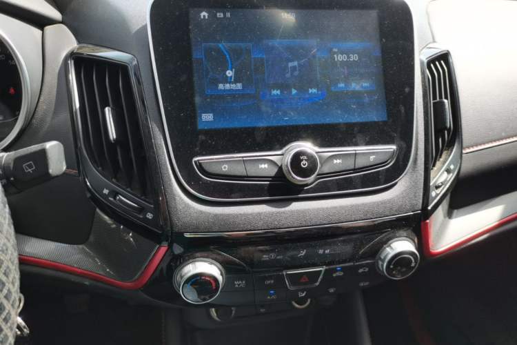 Used CHANGAN CS55 2019 1.5T Manual Colorful Model China VI Standard