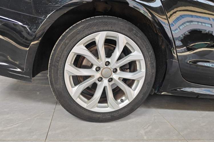 Used Audi A6L 2018 35 TFSI Collector's Edition Right Rear Wheel Hub