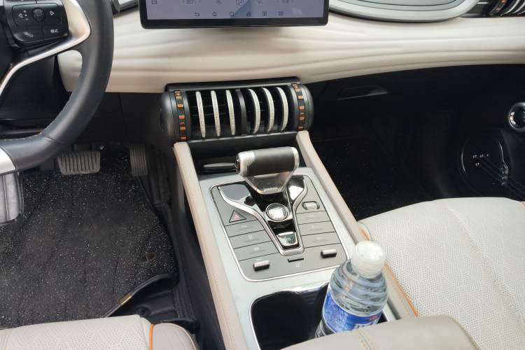 Used BYD Yuan PLUS 2024 Honor Edition 430KM Beyond Model
