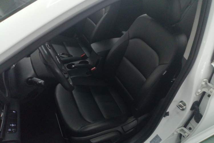 Used Hyundai Elantra (6th Generation / Lingdong) 2018 1.4T Dual-Clutch Xuan Dong · Dynamic Edition Left Front Seat