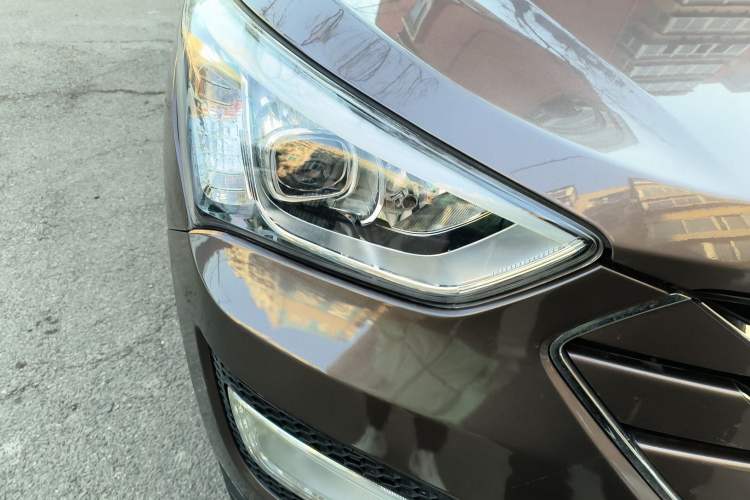 Used Hyundai Santa Fe 2013 2.4L Automatic 2WD Comfort Edition
