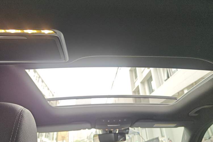 Used Mercedes-Benz GLC 2020 GLC 260 L 4MATIC Dynamic Model
