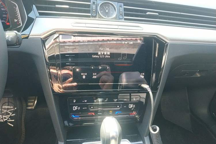 Used Volkswagen FAW-Volkswagen CC 2020 330TSI Glamour Edition China VI Standard Audio And AC Panel