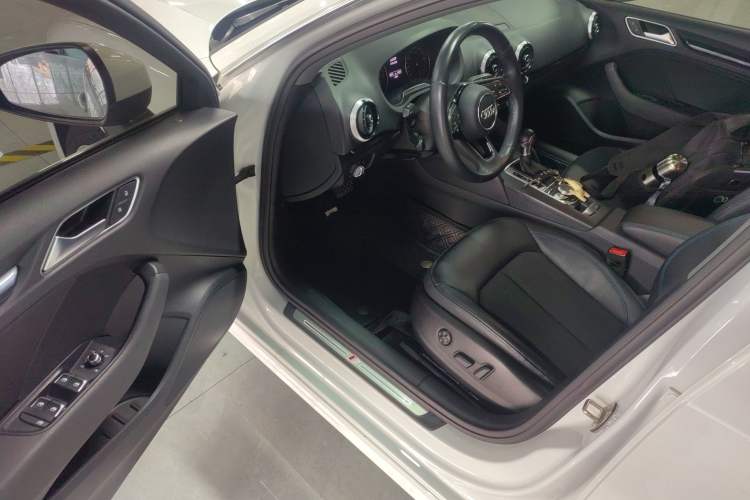 Used Audi A3 2020 Sportback 35 TFSI Fashion Edition China VI Emission Standard