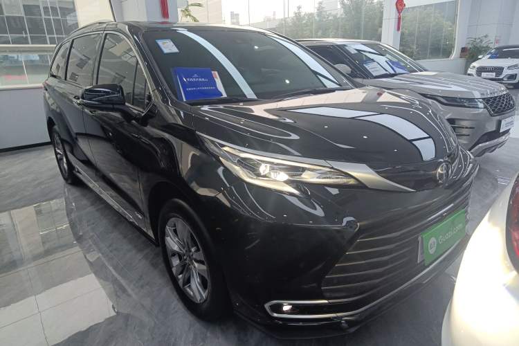 Used Toyota Sienna 2024 2.5L Hybrid Four-Wheel Drive Prestige Edition