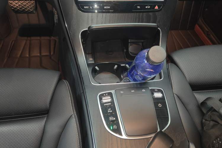 Used Mercedes-Benz C-Class 2021 C 200 L Fashion Edition Sport Version Gear Lever