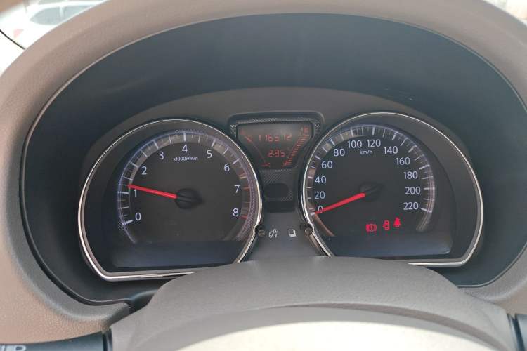 Used Nissan Sunny 2011 1.5XV Manual Luxury Edition
